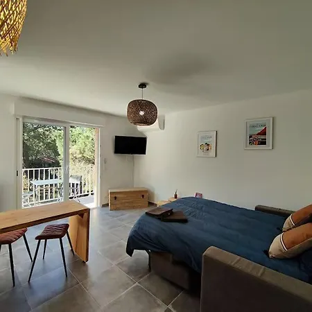 Appartement Neuf Et Climatise A 2 Min Des Plages