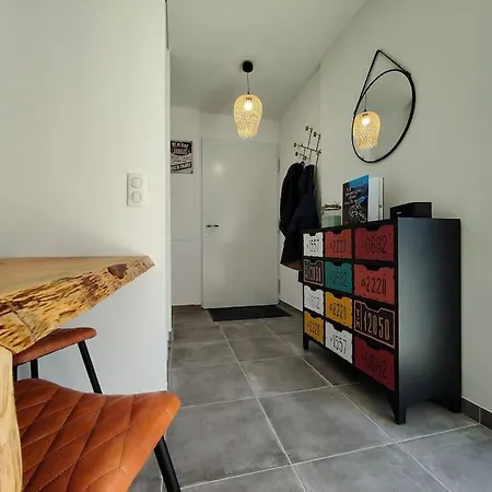 Neuf Et Climatise A 2 Min Des Plages Appartement